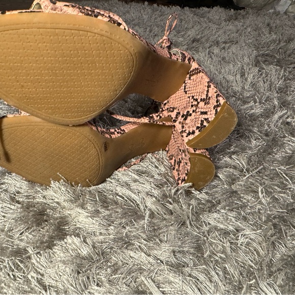 Jessica Simpson Snake Skin Lace up Heels Size 10 - Picture 3 of 6